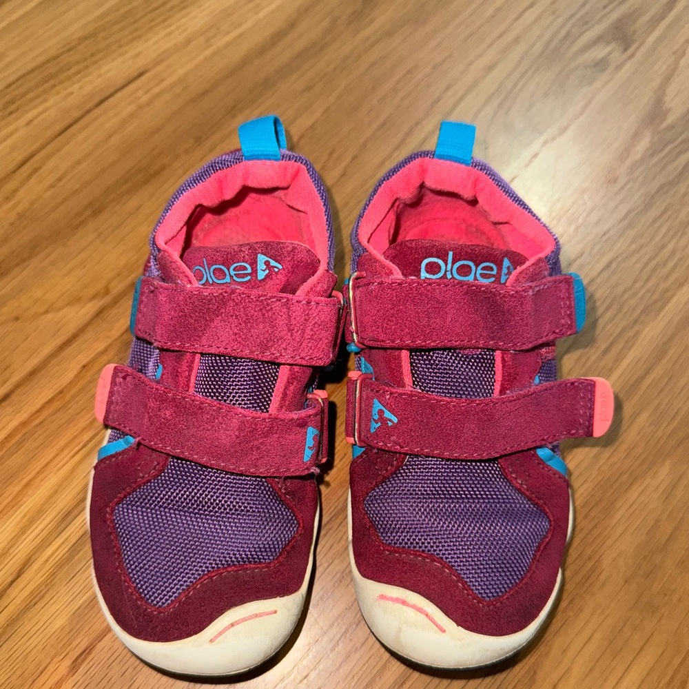 Plae TY shoes